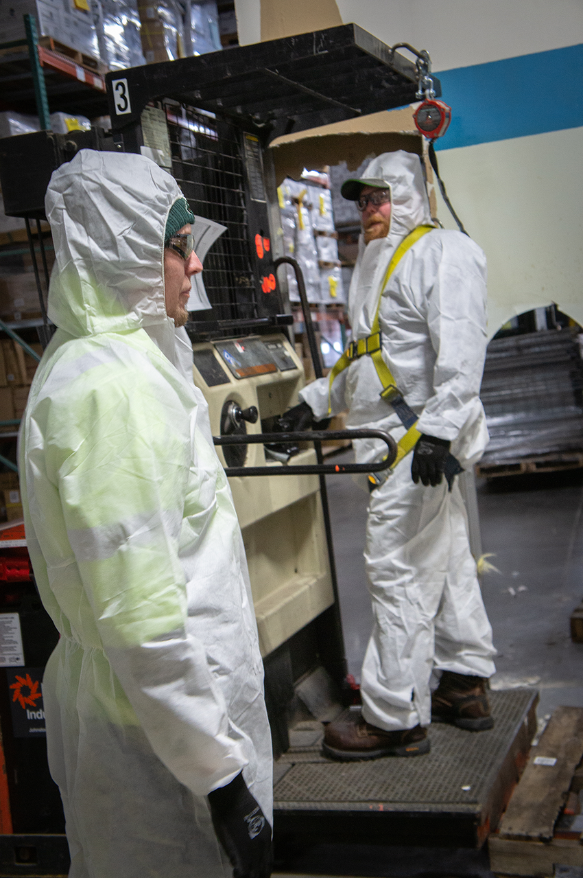 FrogWear™ SMS Material Disposable Coveralls